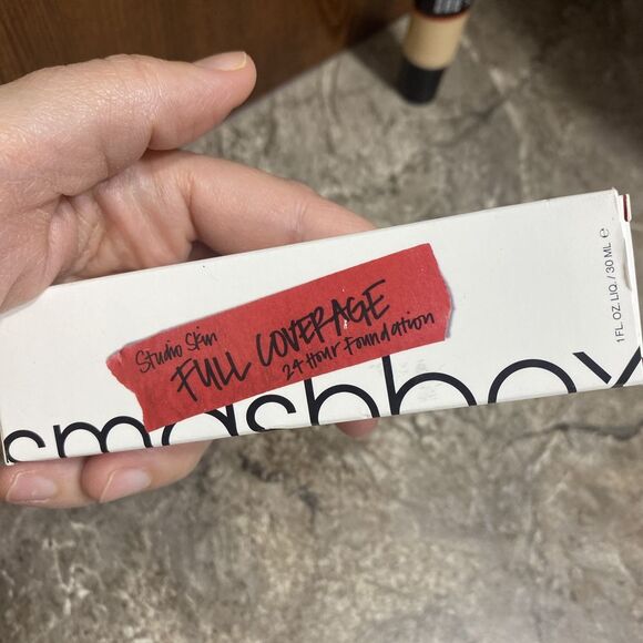 Smashbox Studio Skin Full Coverage 24hr Foundation 1.05 Fair Warm Olive 1oz New - Picture 2 of 5